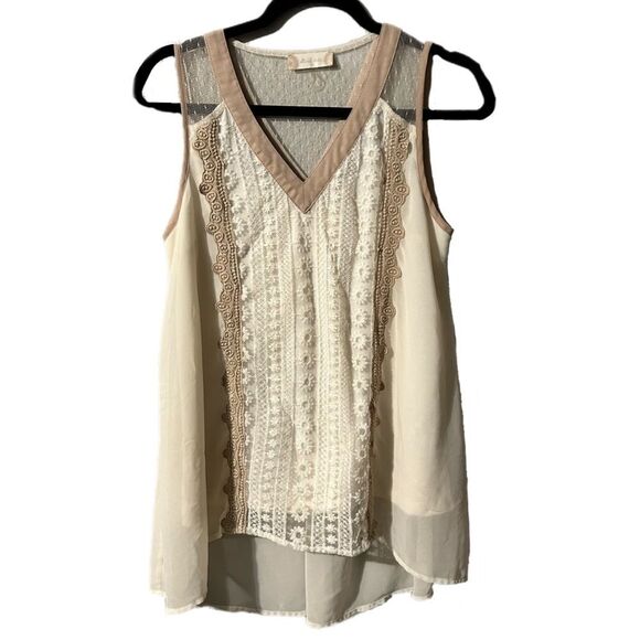 Altar'd State Tops - Alter’d State Embroidered Lace Sz Small Sleeveless Blouse Cream & Tan